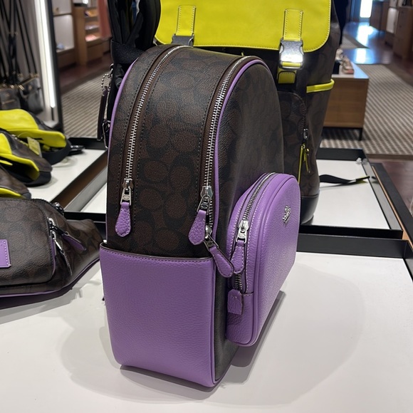 Coach Court Backpack In Signature Canvas
COLOR:
Silver/Brown/Iris
NWT - Picture 3 of 16